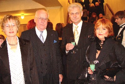 Pr. Helle Meri, President Lennart Meri, Poola Suursaadik W.W. Tiina Lokk - pics/2004/puf6.jpg