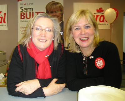 Liberal MPs Carolyn Bennett (St. Paul¹s) and Sarmite Bulte (Parkdale-High Park)  take a brief break from campaigning. Photo: Adu Raudkivi - pics/2006/12260_1.jpg