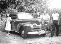 <br>  My father’s 1941 Pontiac and from left Iri Karist (a family friend), my mother, father and I, sometime in 1951.<br>  Photo: Plaks family archives - pics/2007/10/17875_2_t.jpg