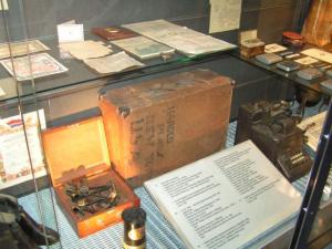 This example of DP handiwork is on display at the Museum of Occupations in Tallinn, a must-visit. The Toronto Estonian School Choir paid a visit this summer, and saw the author’s father’s suitcase as part of a larger exhibition of the luggage of those forced at the last moment to flee the Soviet occupation.<br> <br> Photo: Arved Plaks - pics/2007/17517_1_t.jpg