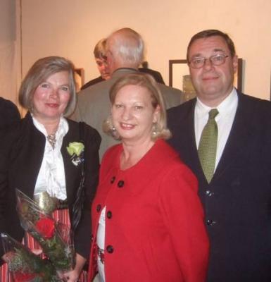 Ülle Baum koos Kanada Austria suursaadiku Werner Brandstetter'i ja tema abikaasa, proua Leonie Maria Brandstetter'iga. Foto: Doug Baum - pics/2009/10/25544_3_t.jpg