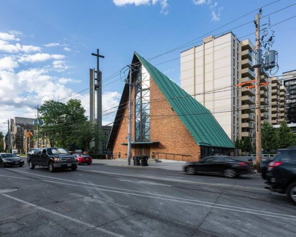 Michael Bach’s St. Peter’s Estonian Lutheran Church at 817 Mount Pleasant Rd.<br><br>ALL PHOTOS BY KAIDO HAAGEN - pics/2017/09/50345_001_t.jpg