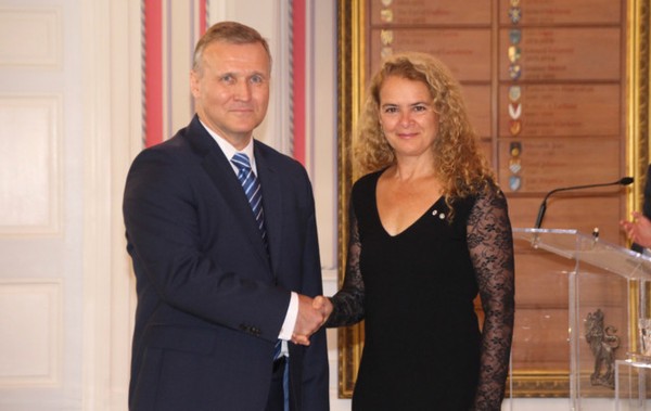 Estonian Ambassador to Canada Toomas Lukk with Canadian Governor General Julie Payette. Source: Ülle Baum  - pics/2018/10/52307_001.jpg
